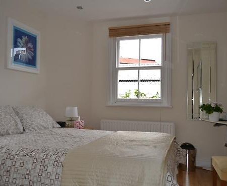 Bed and Breakfast 69Thegrove Londres Exterior foto